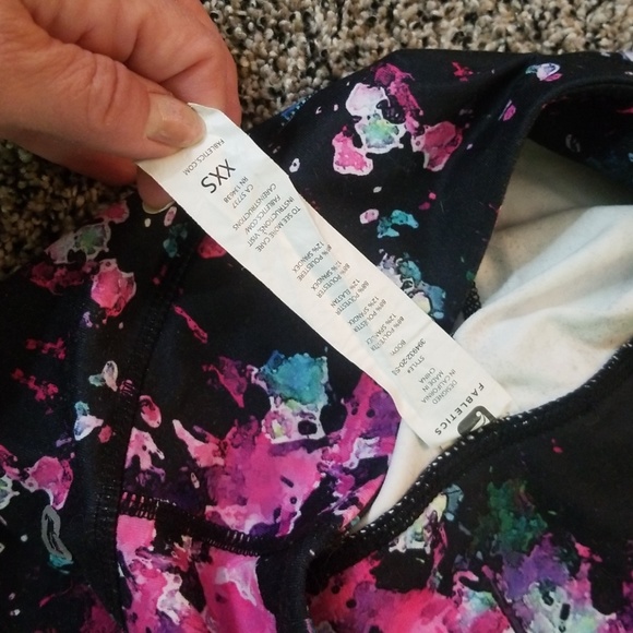 Fabletics capris - Picture 4 of 4